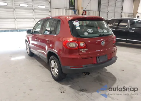 2011 Volkswagen Tiguan S z USA, uszkodzony, nr VIN WVGAV7AX4BW001335